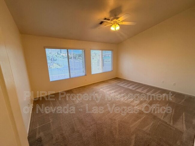 Building Photo - 925 Lexington Cross Dr