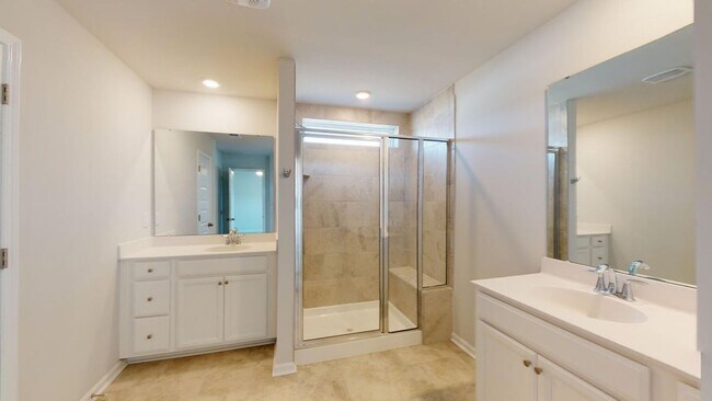 Building Photo - Ideal Home for Rent in Summers Corner Comm...