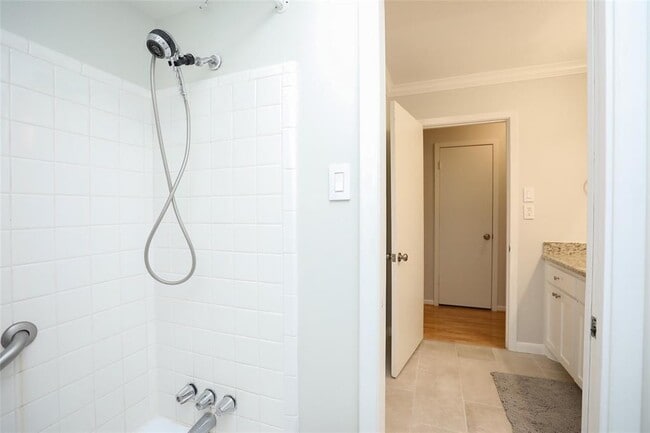 Building Photo - 5822 Cheena Dr