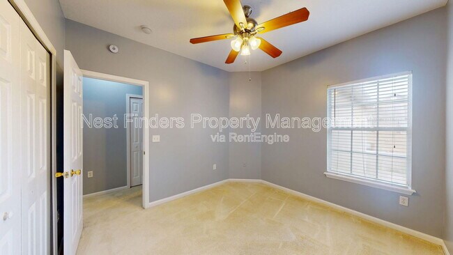 Building Photo - 9744 Summer Grove Way W