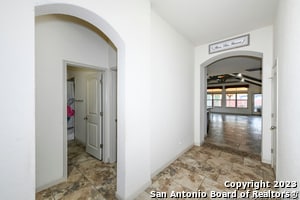 Building Photo - 842 Wall St