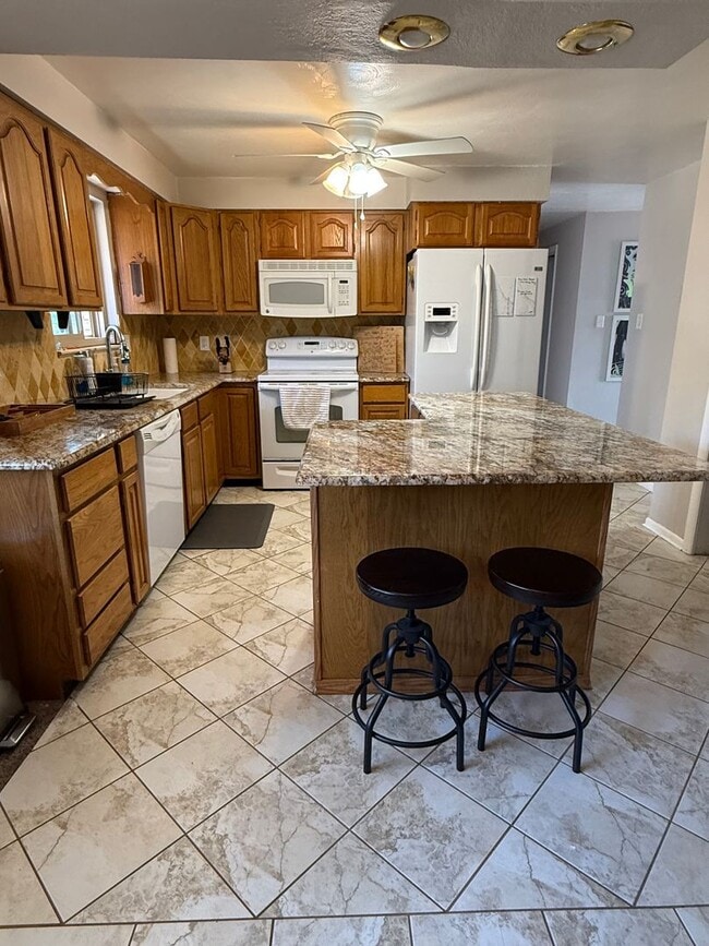 Building Photo - Charming Arvada Ranch