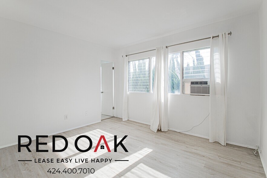 Building Photo - 1327 Laurel Ave