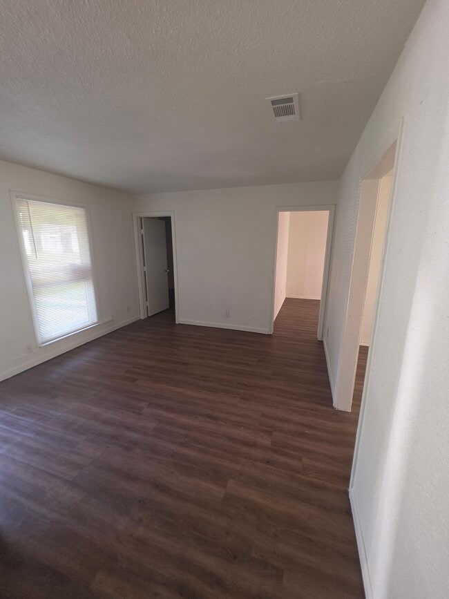 Building Photo - 3613 Bright St