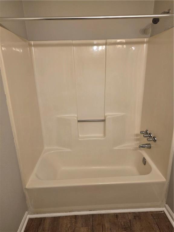 Building Photo - 1225 Oakplace Dr SW