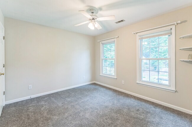 Building Photo - 6611 Barry Whitaker Pl