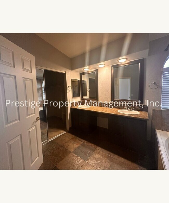 Building Photo - 1390 Copper Creek Pl