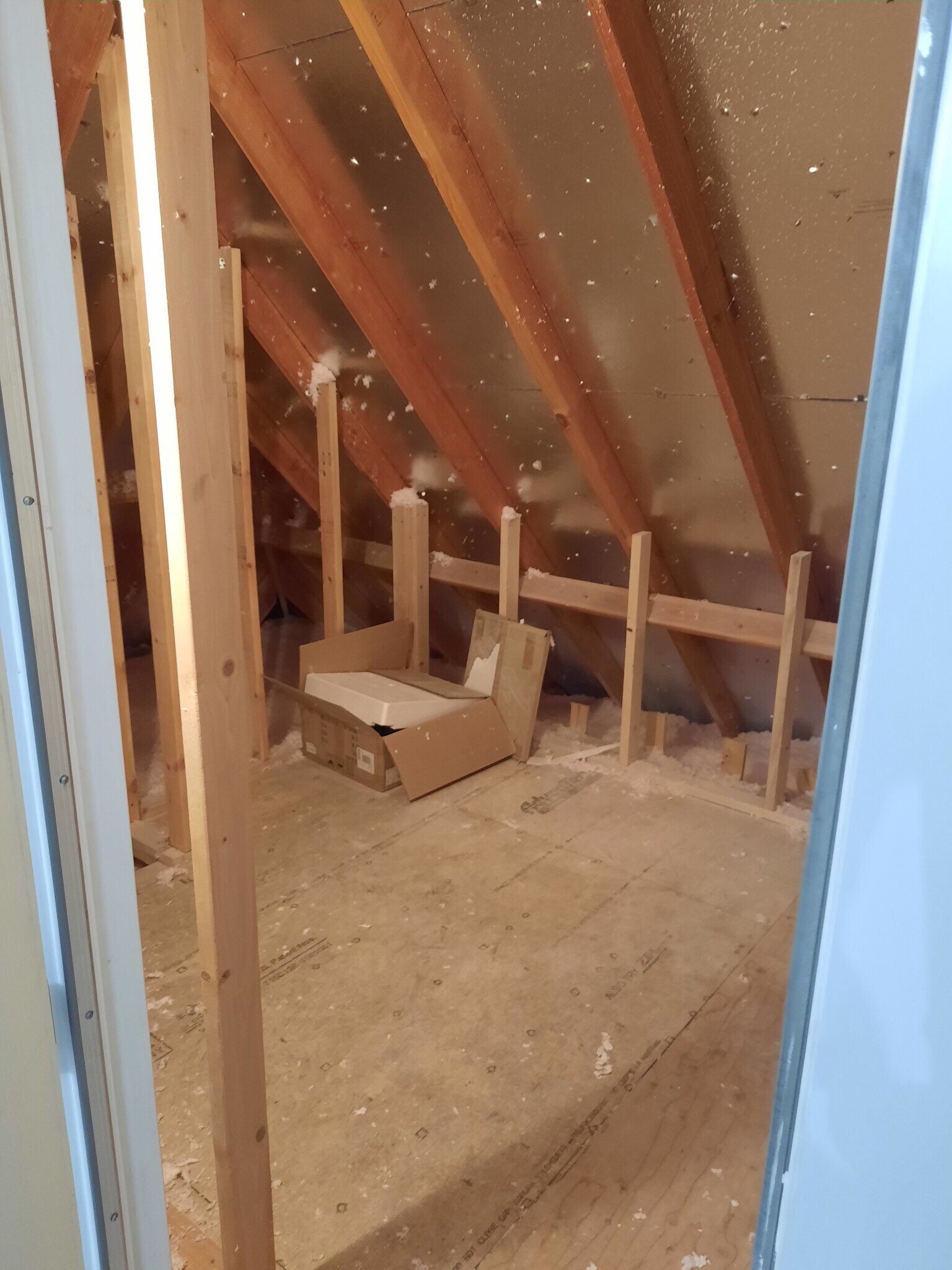 Building Photo - 1735 Woodridge Dr