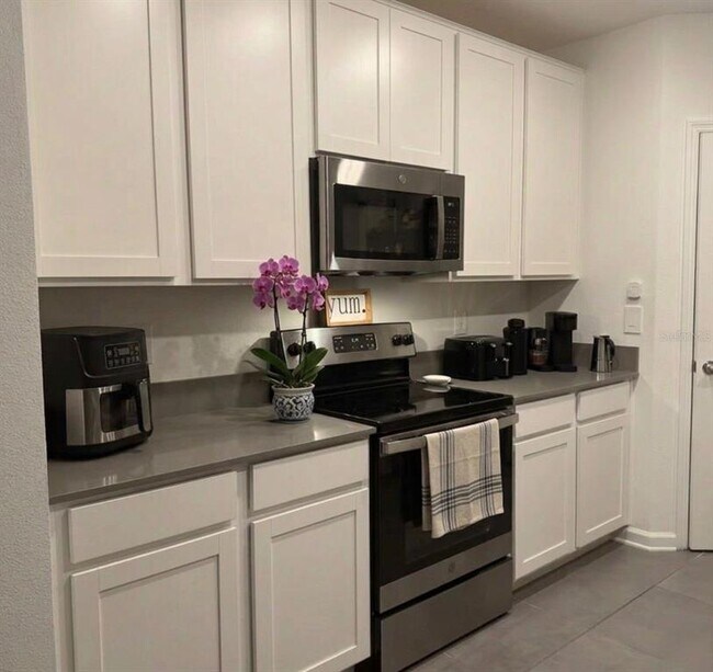 Building Photo - 1054 John Jacob Rd