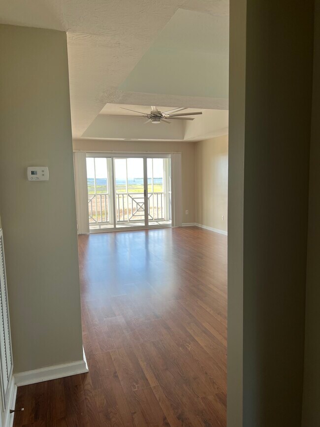 Building Photo - 100 Turtle Cay