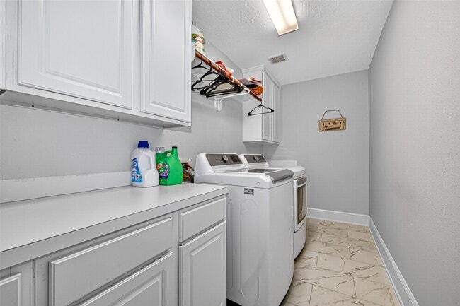 Building Photo - 5003 Quill Rush Way