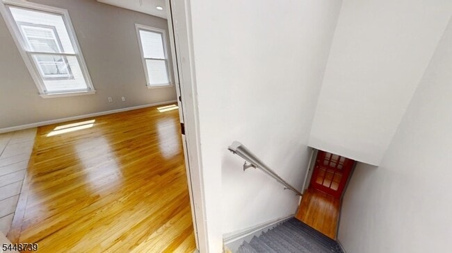 Building Photo - 11 Schuyler Ct