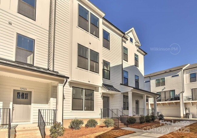 Building Photo - 12032 Storm Ln