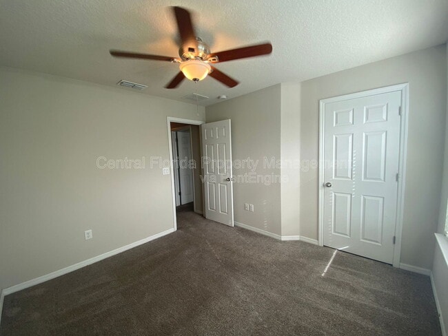 Building Photo - 2931 Windmill Dr