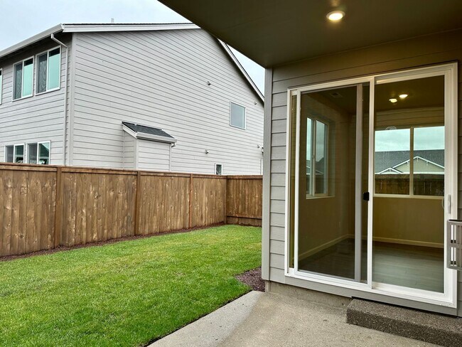 Building Photo - 6157 Savannah St SE