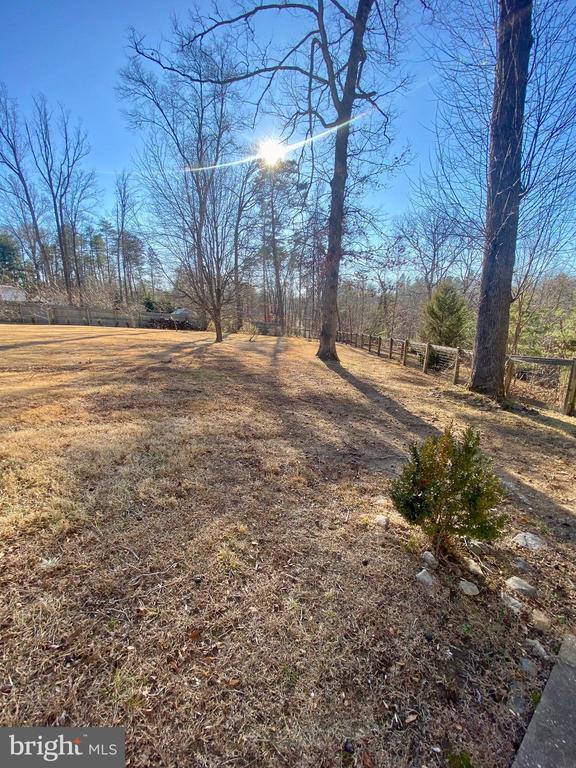 Building Photo - 112 England Run Ln