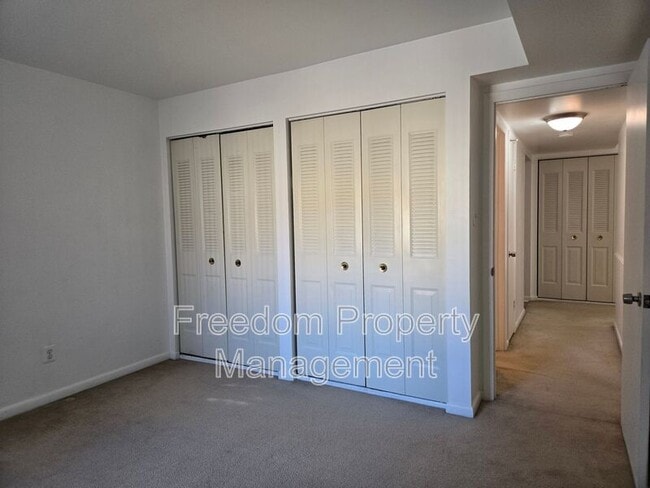 Building Photo - 10629 Provincial Dr