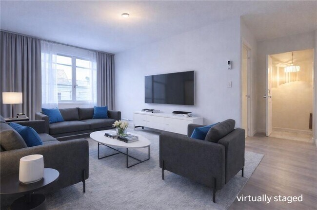 Building Photo - 22-21-2126 126th St