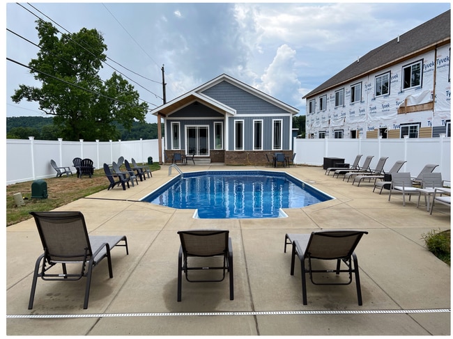 Building Photo - 14 Mimosa Ln