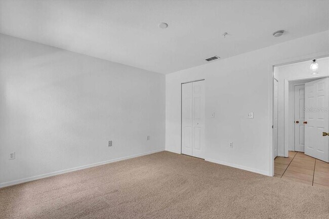 Building Photo - 7405 Vista Way