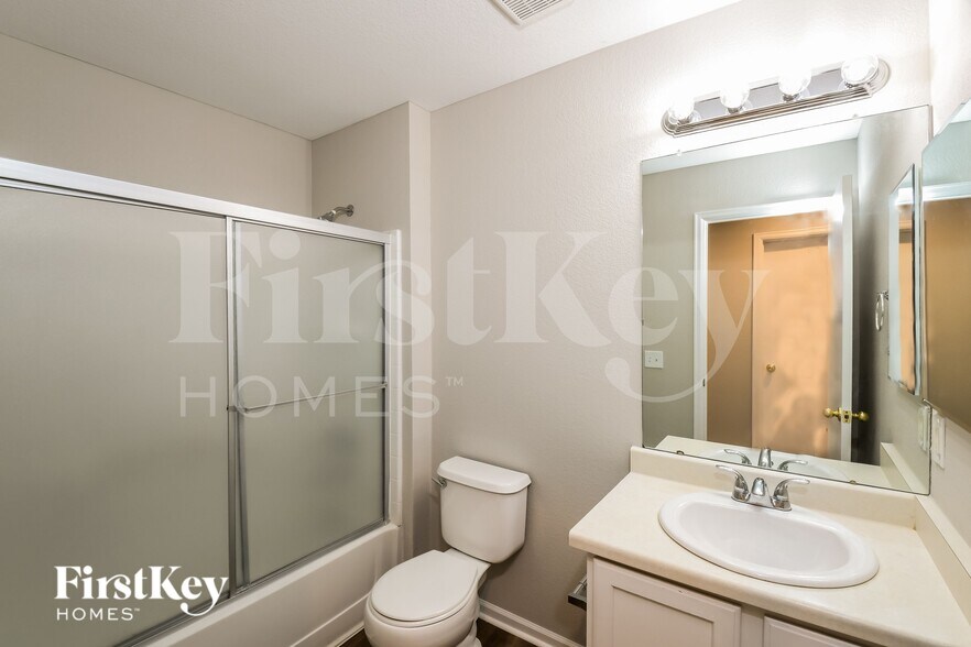 Building Photo - 4673 S Swadley Way