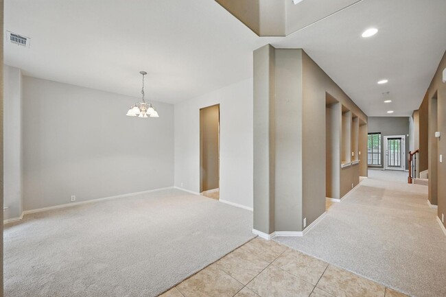Building Photo - Stunning 4-Bedroom, 3-Bath, 3 Car Garage H...