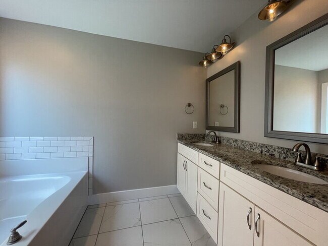 Building Photo - "Charming 4-Bedroom Retreat in Anderson with Spacious 1760 Sq Ft Layout - Your Perfect Home Awaits!"