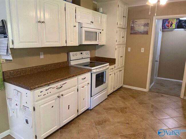 Building Photo - 512 Clift Dr