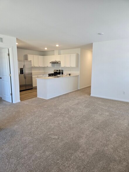 Building Photo - 51785 Jubilee Pine Dr