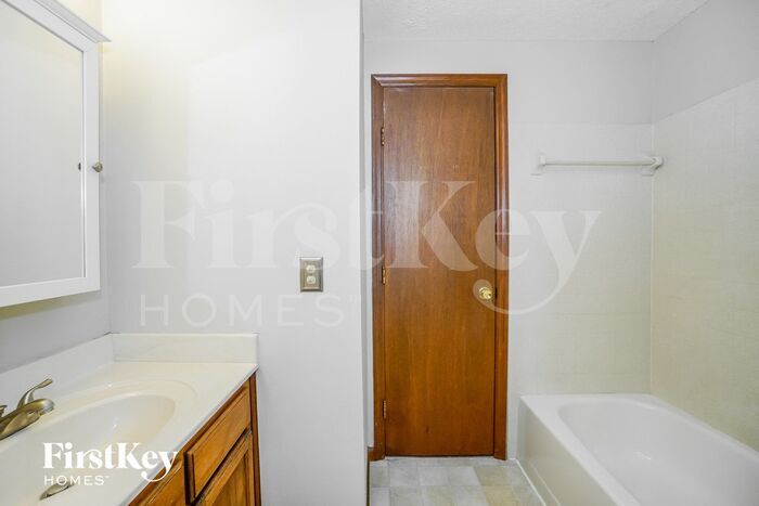 Building Photo - 12338 Woodsfield Pl