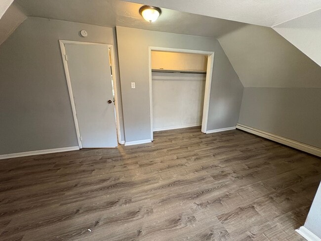 Building Photo - 62 N Bryant Ave