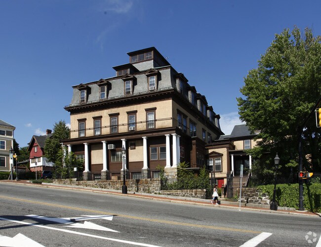 Primary Photo - 271 Broadway