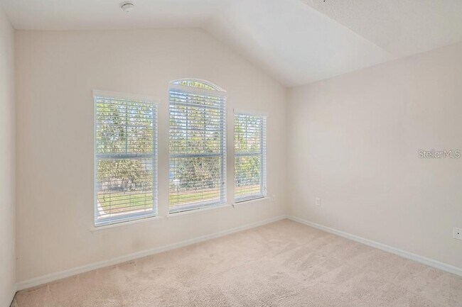 Building Photo - 3 Bed 2.5 Bath Townhome for Rent