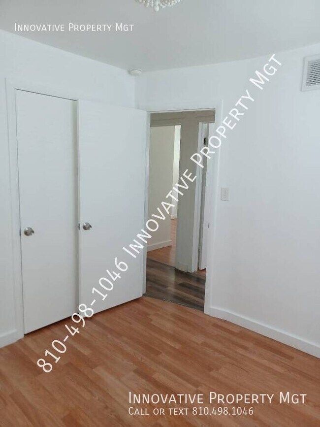 Building Photo - 5476 Westchester Dr