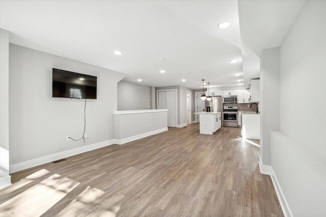 Building Photo - 1511 N 17th St