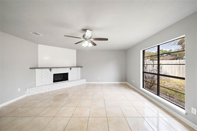 Building Photo - 4406 Kacee Dr