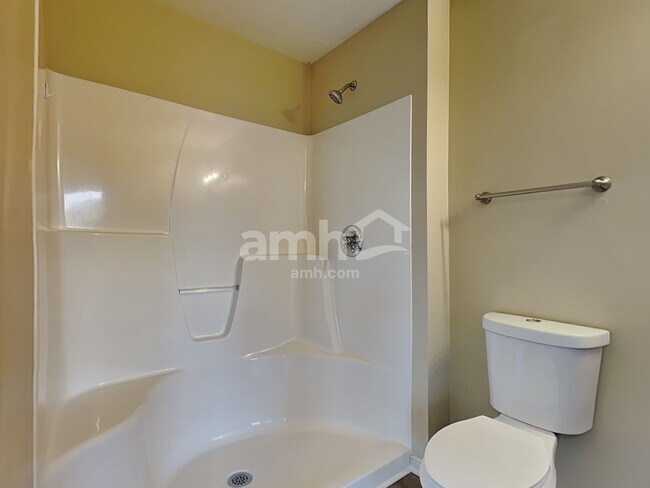 Building Photo - 10654 Sinclair Dr