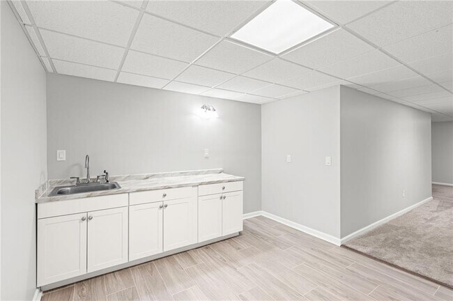 Building Photo - 11355 Vedrines Dr