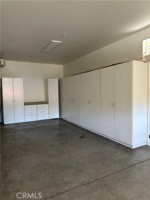Building Photo - 25351 Mustang Dr