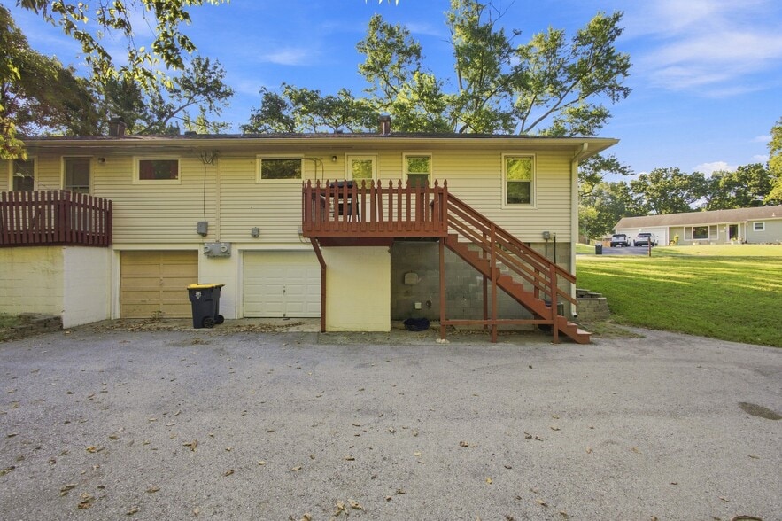 Building Photo - 630 NE 90th St