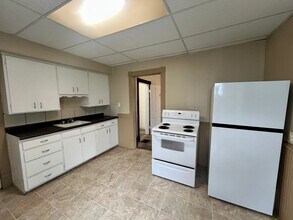 Building Photo - 1202 Prospect Ave