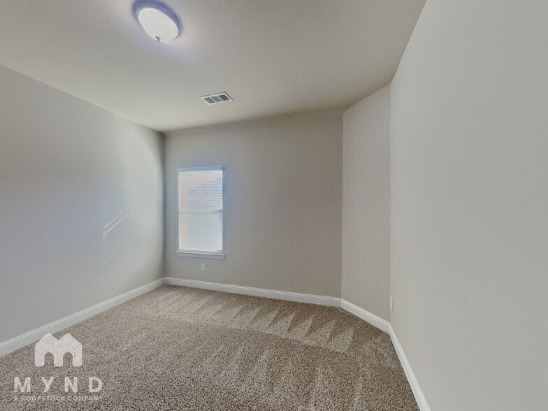 Building Photo - 4584 Titus Cir