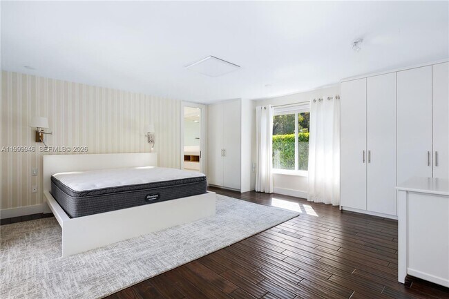 Building Photo - 13303 SW 58th Ave