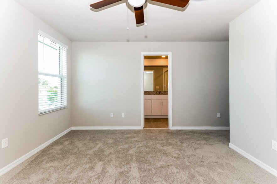 Building Photo - 3537 Joshua Tree St