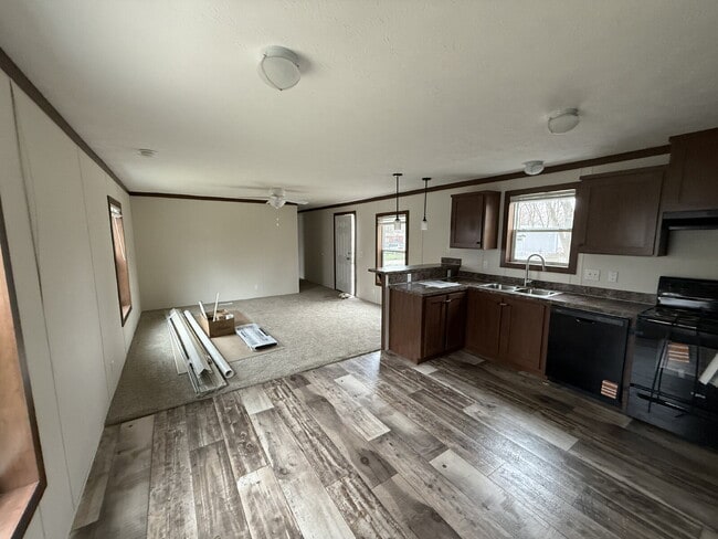 Building Photo - Rare 4-Bedroom Home – Perfect for Larger Families!