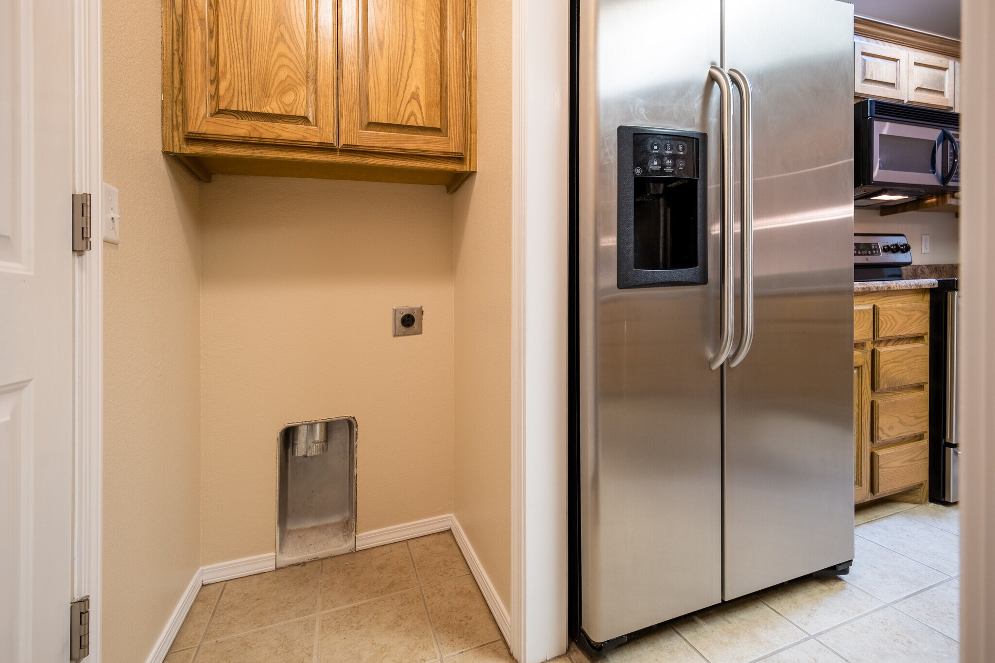 Laundry space - 4530 Steffi Ct