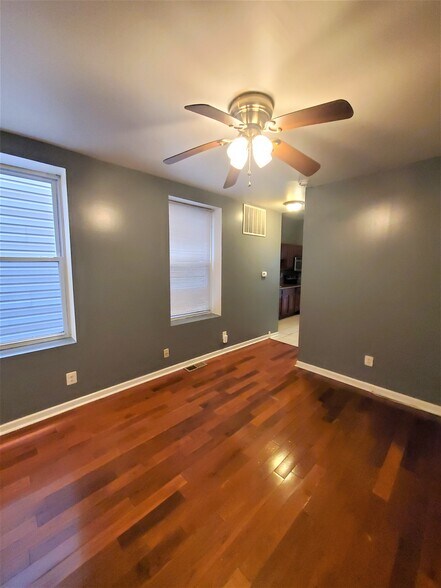 Building Photo - 1826 N Bouvier St