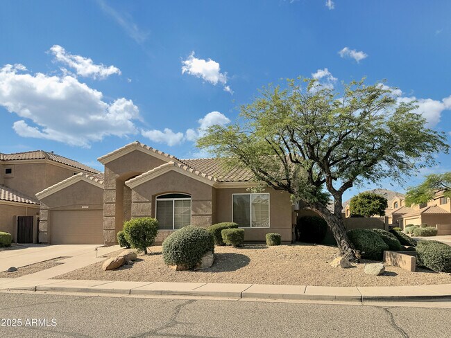 Building Photo - 1624 W South Fork Dr
