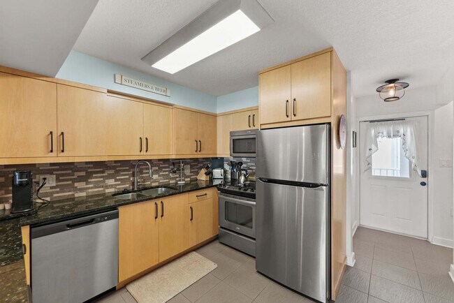 Building Photo - 1 Ocean Trace Rd