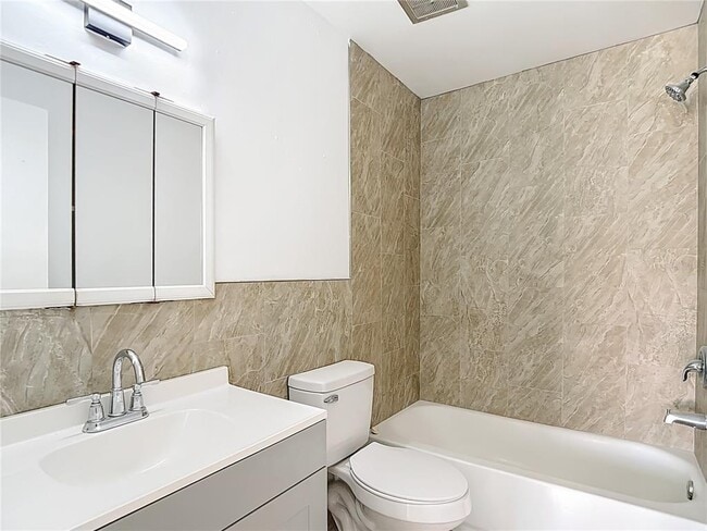 Building Photo - 7717 W Hiawatha St